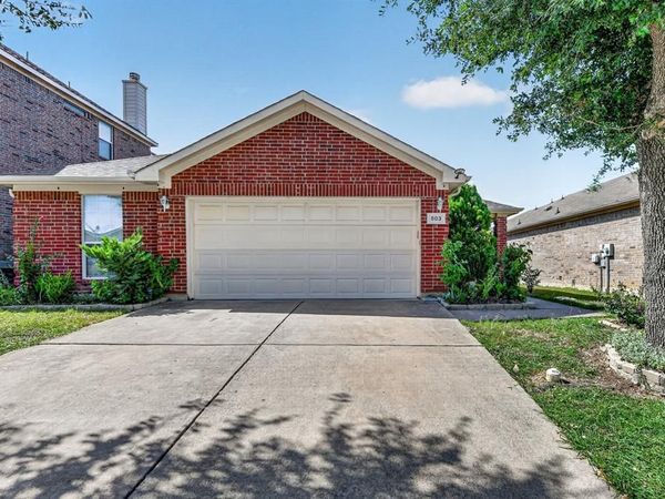 803 E Alexander Lane, Euless, TX 76040