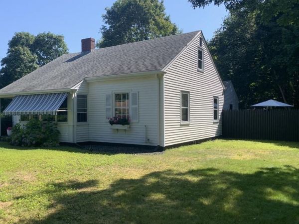 14 Lorraine Road, East Falmouth, MA 02536