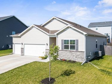 8506 S 63rd Street, Papillion, NE 68157