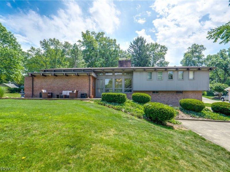 1241 Burd Avenue NE, Massillon, OH 44646 Photo 2