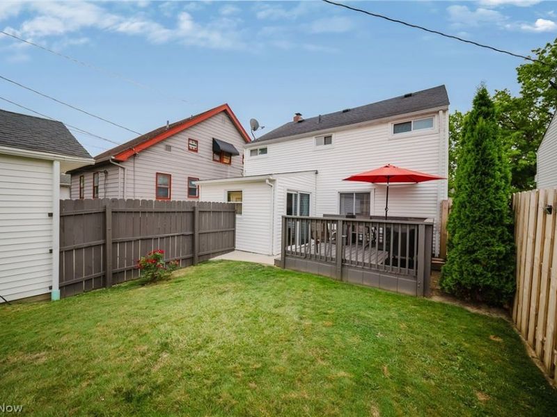 7002 Luelda Avenue, Parma, OH 44129 Photo 5
