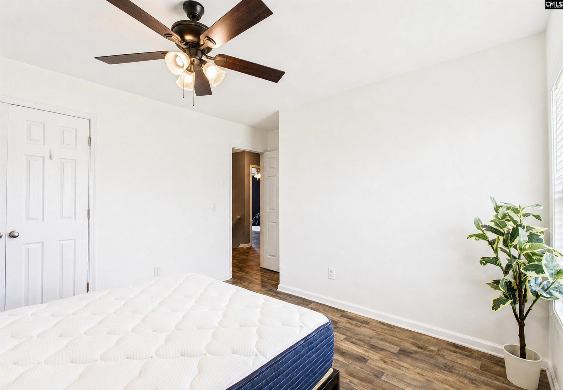 1017 Congaree Pointe Dr  Photo 8