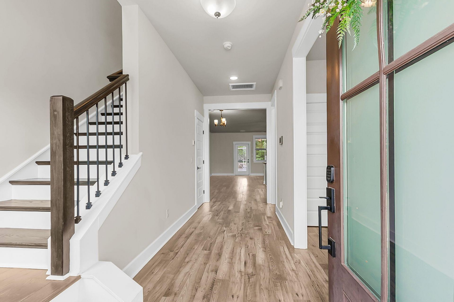 5112 Park Creek Avenue Photo 8