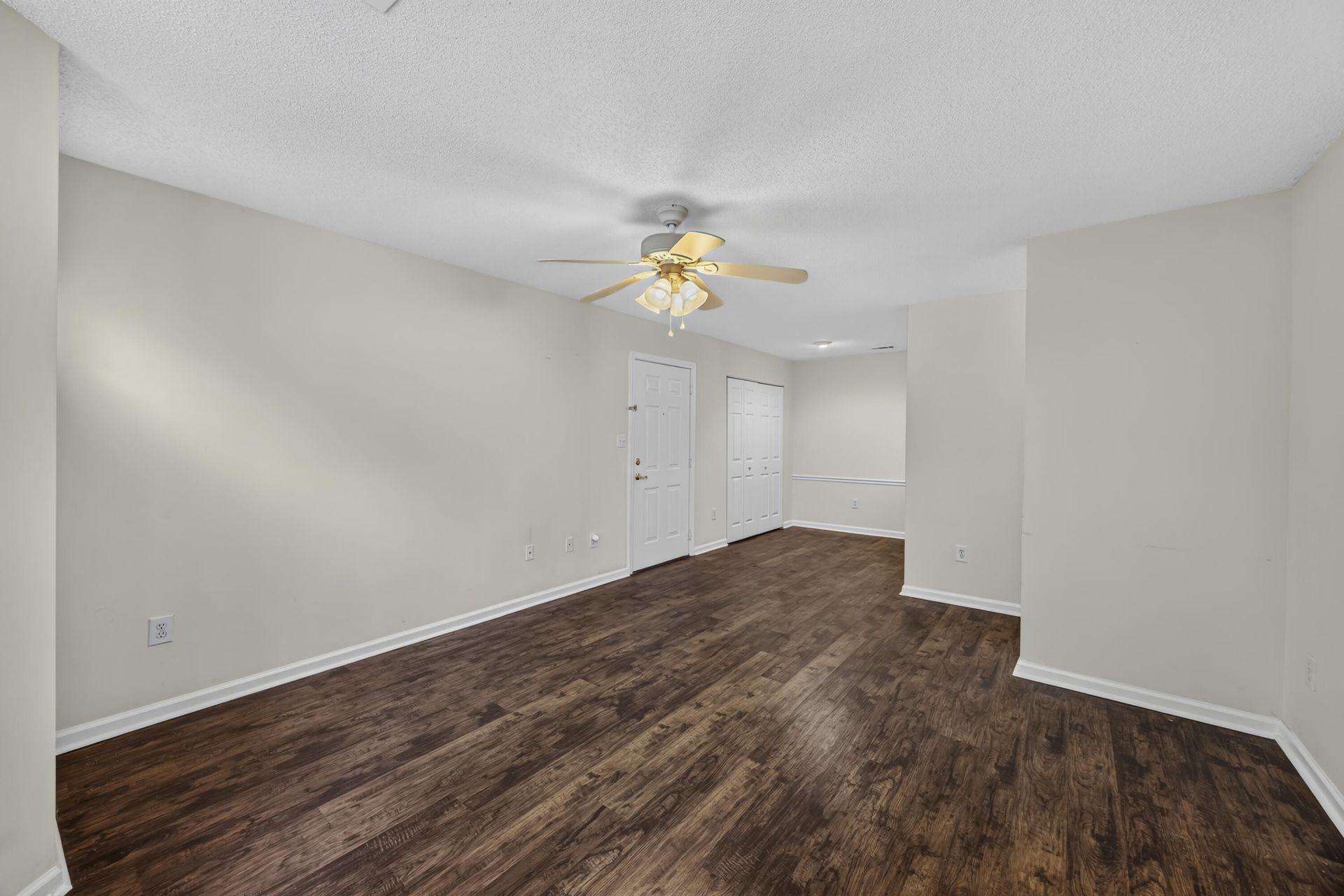 188 Midland Parkway Photo 15