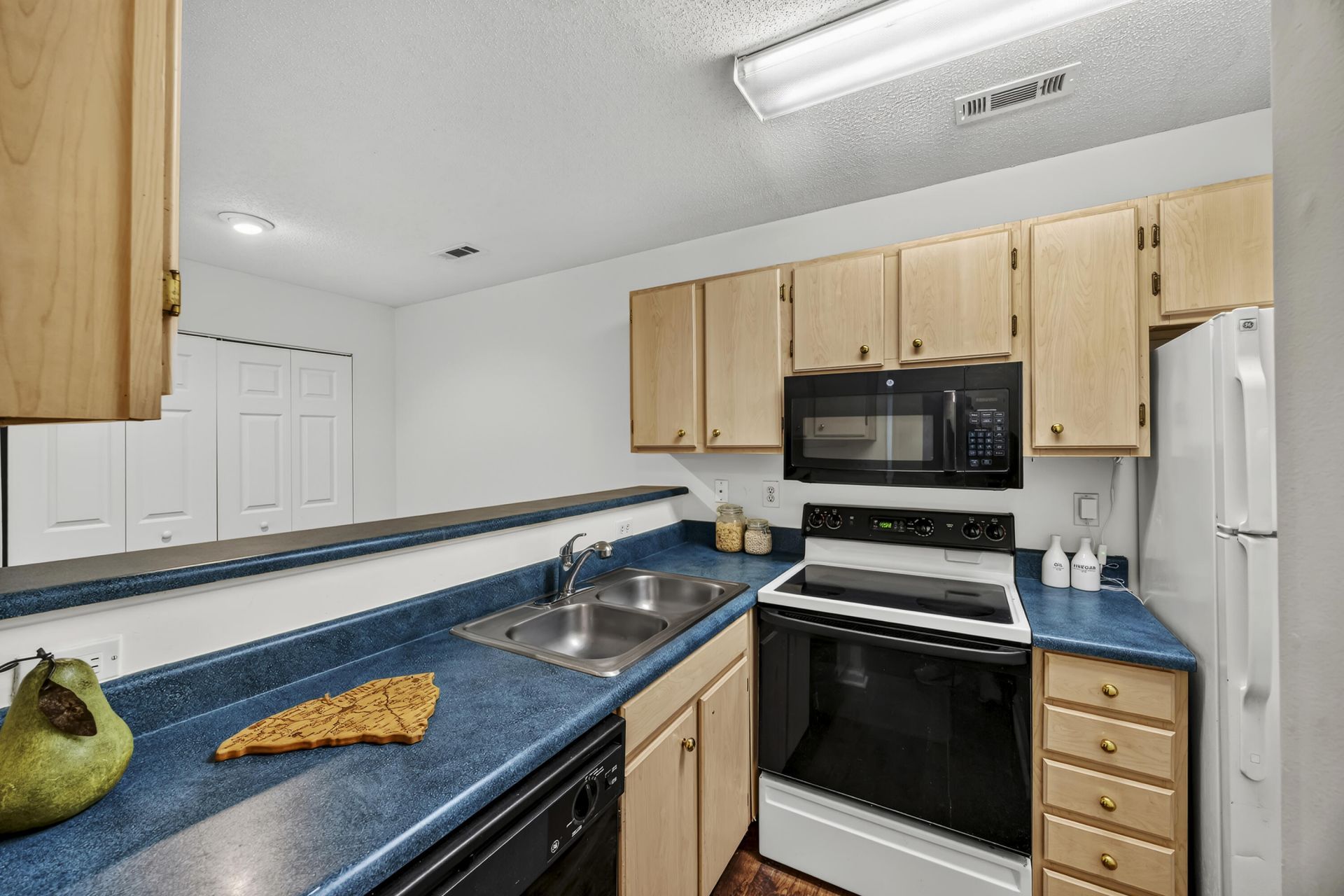 188 Midland Parkway Photo 19
