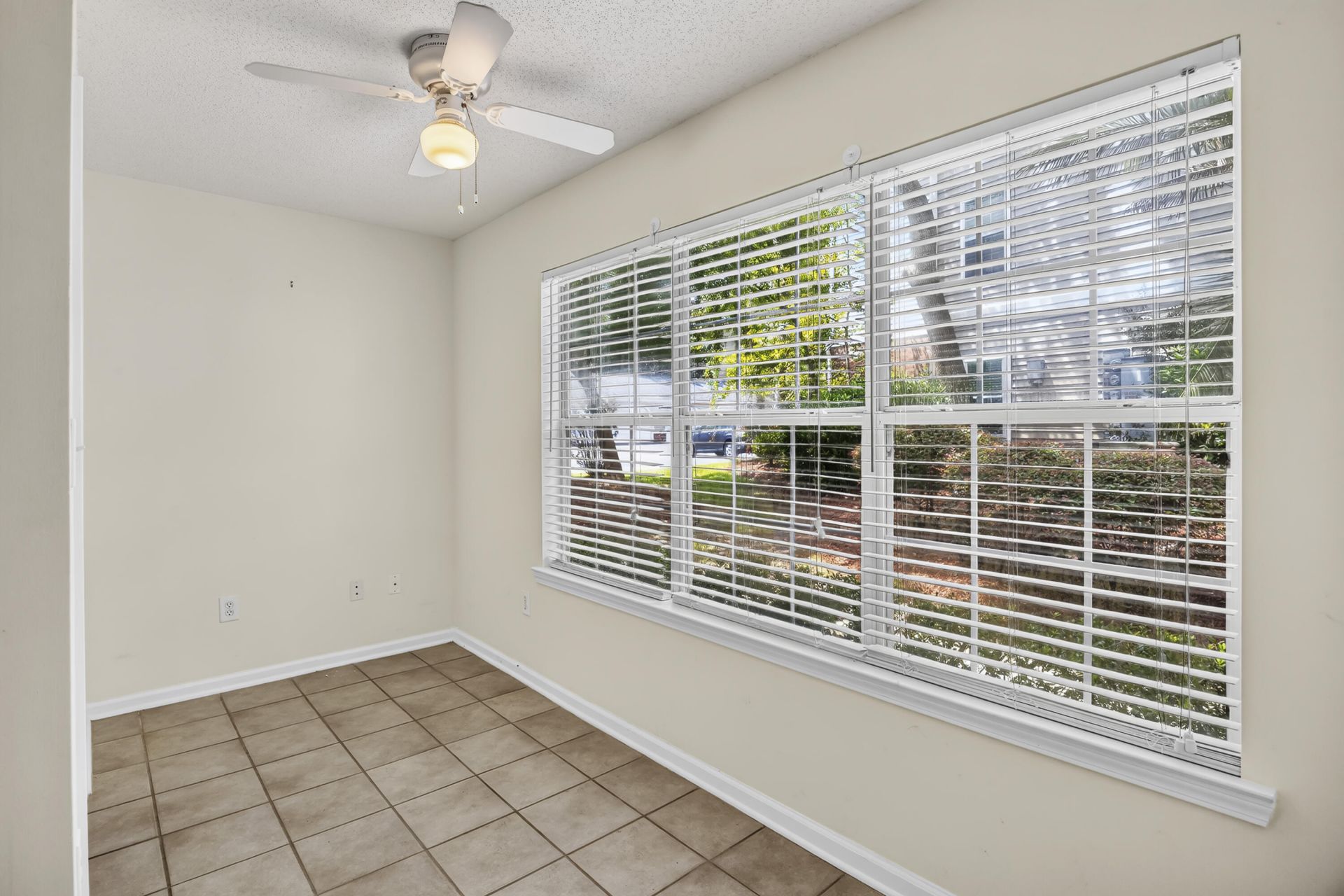 188 Midland Parkway Photo 25