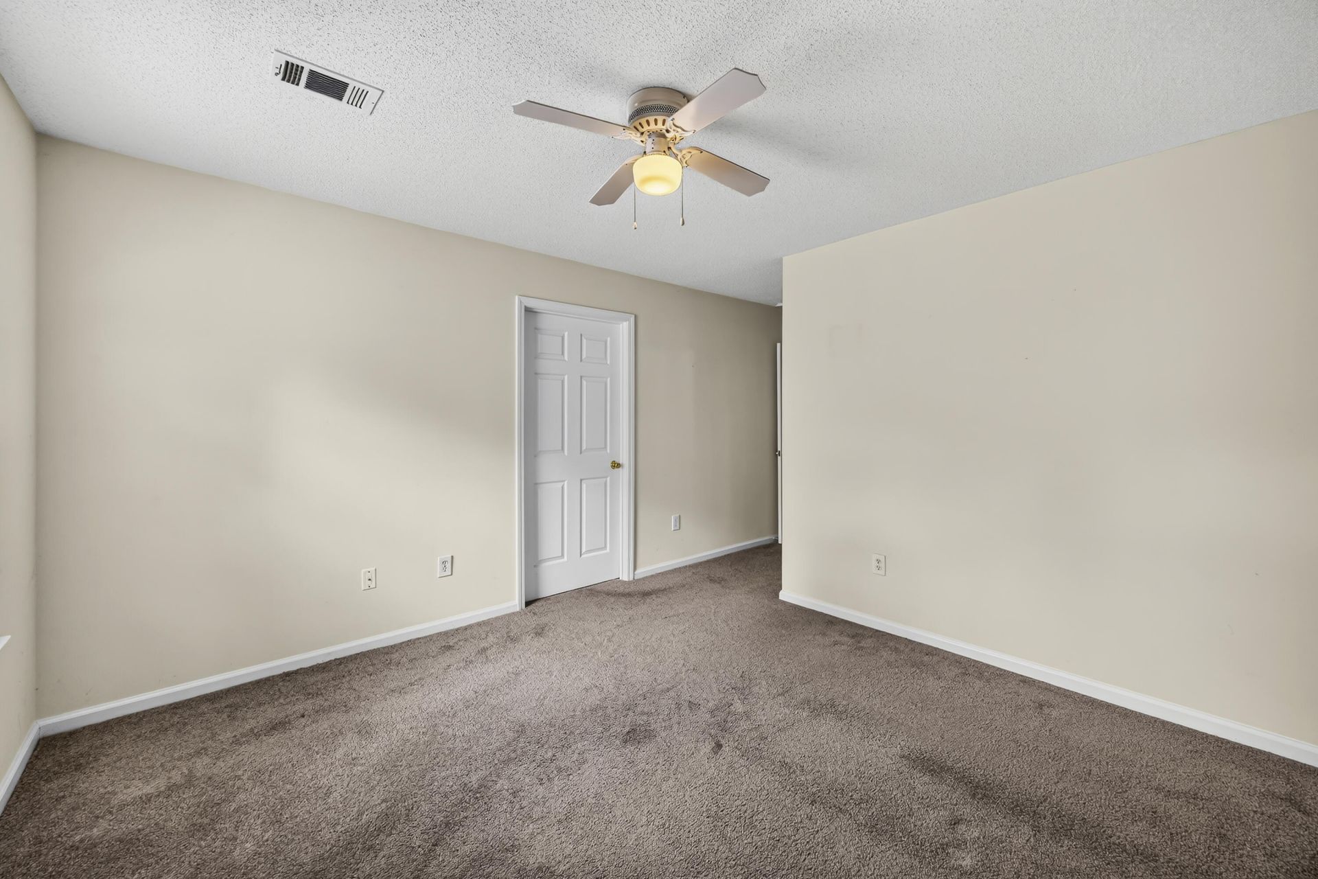 188 Midland Parkway Photo 28