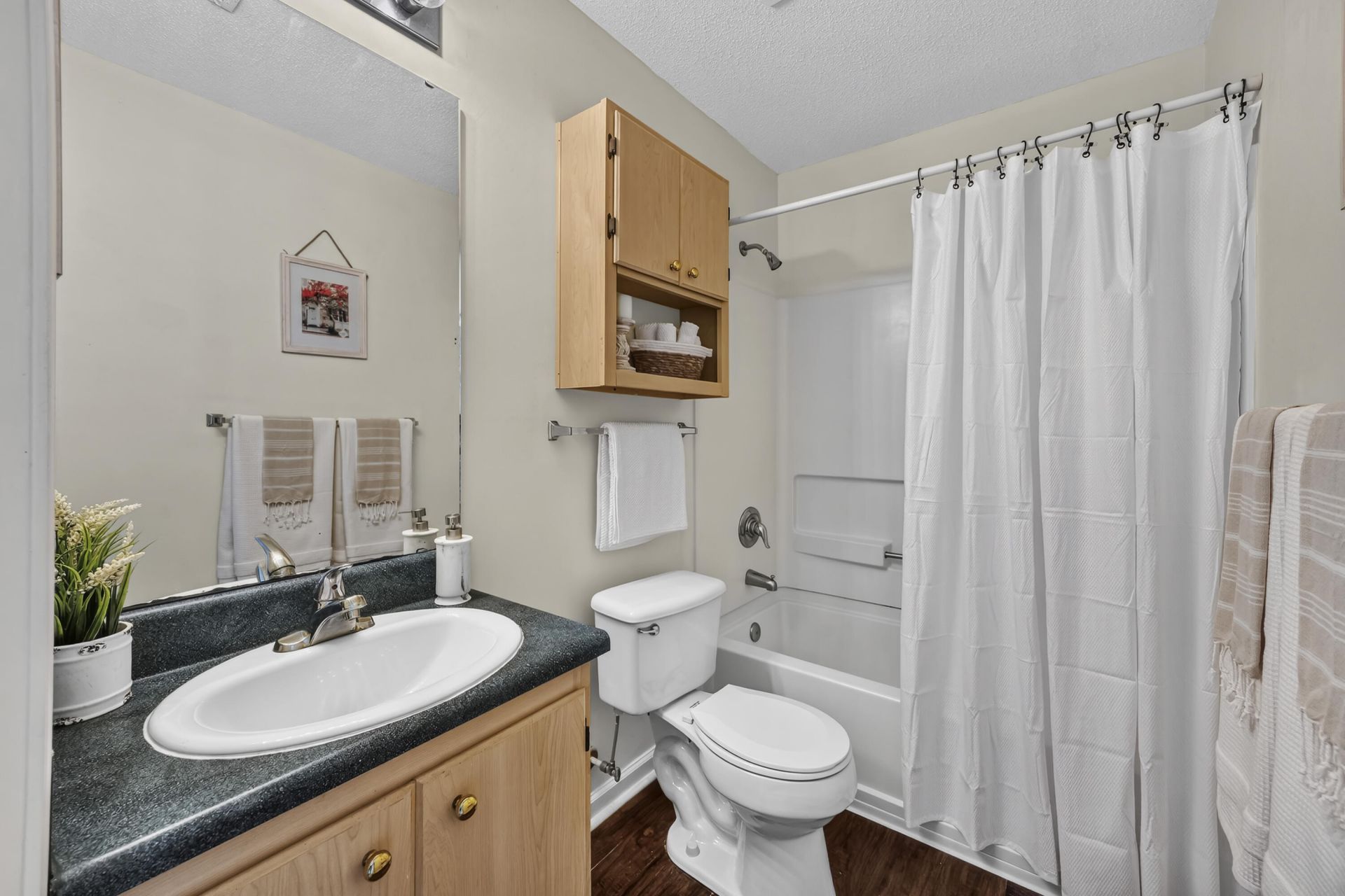 188 Midland Parkway Photo 7