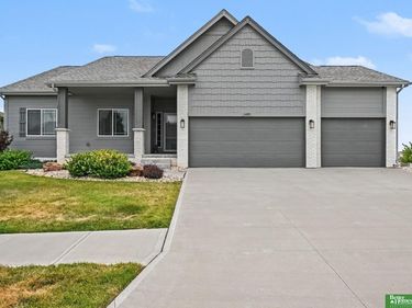 6420 N 168th Avenue, Omaha, NE 68116