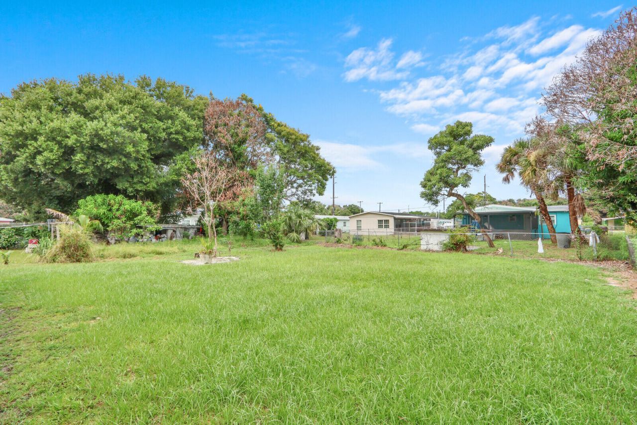 2008 Avenue N, Fort Pierce, FL 34950 Photo