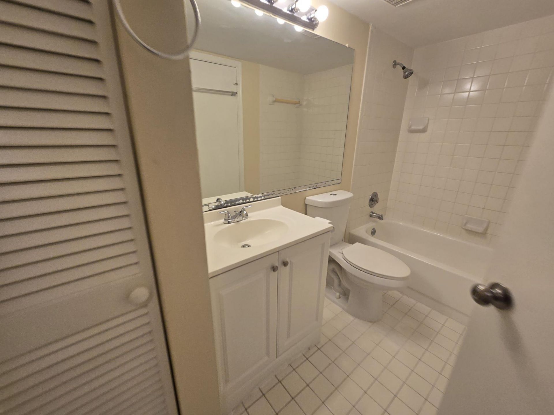 13106 Glenmoor Drive, Unit 131, West Palm Beach, FL 33409 Photo