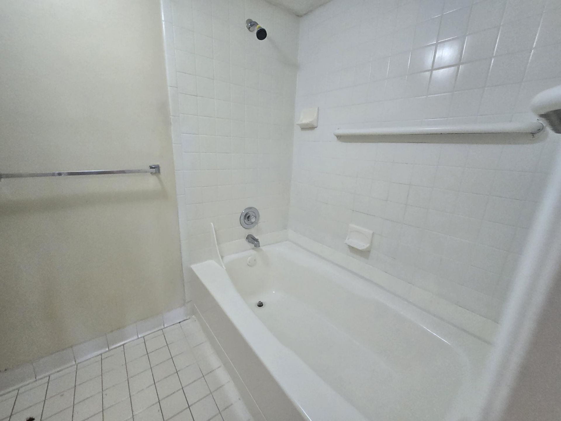 13106 Glenmoor Drive, Unit 131, West Palm Beach, FL 33409 Photo