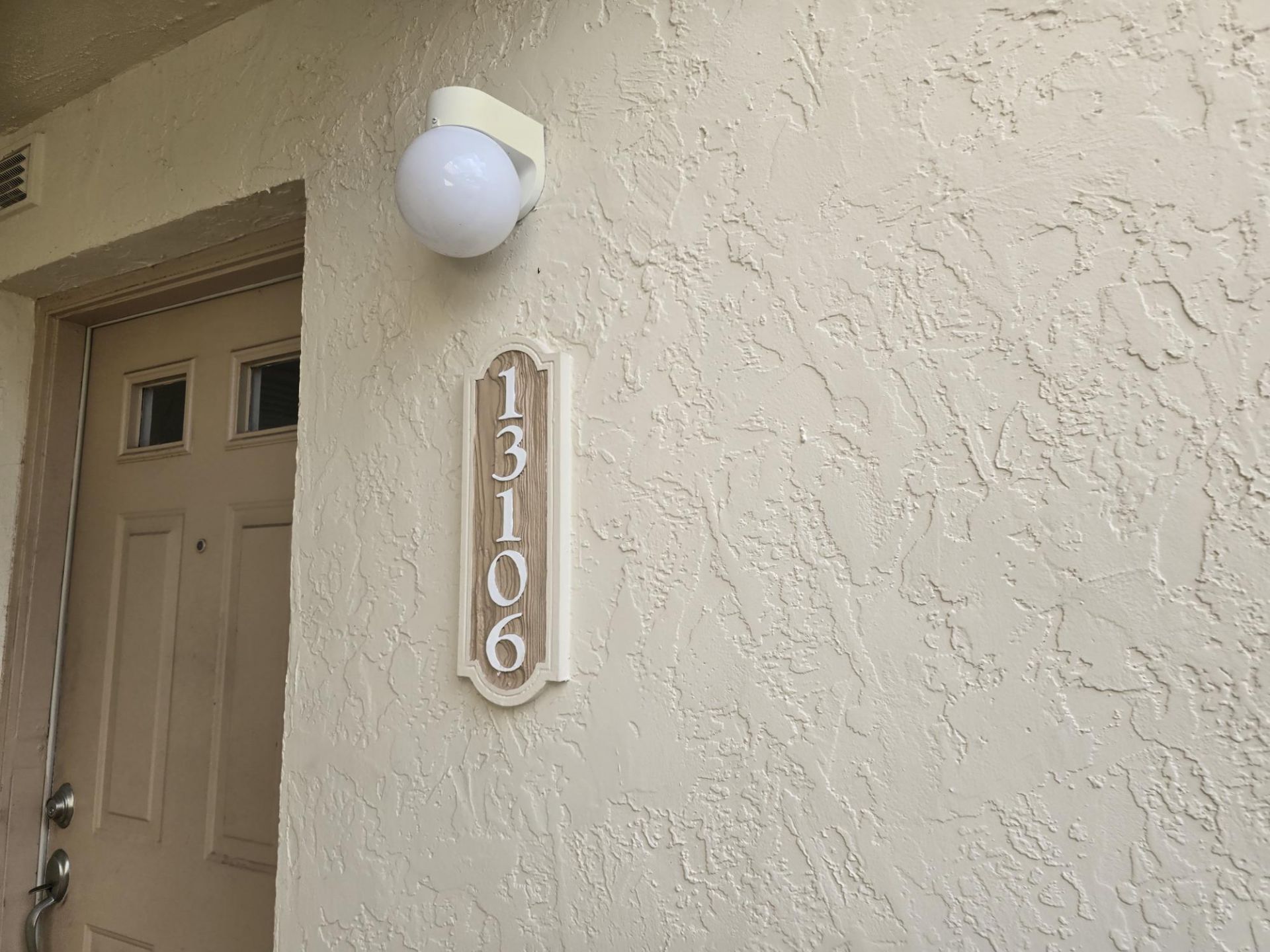13106 Glenmoor Drive, Unit 131, West Palm Beach, FL 33409 Photo