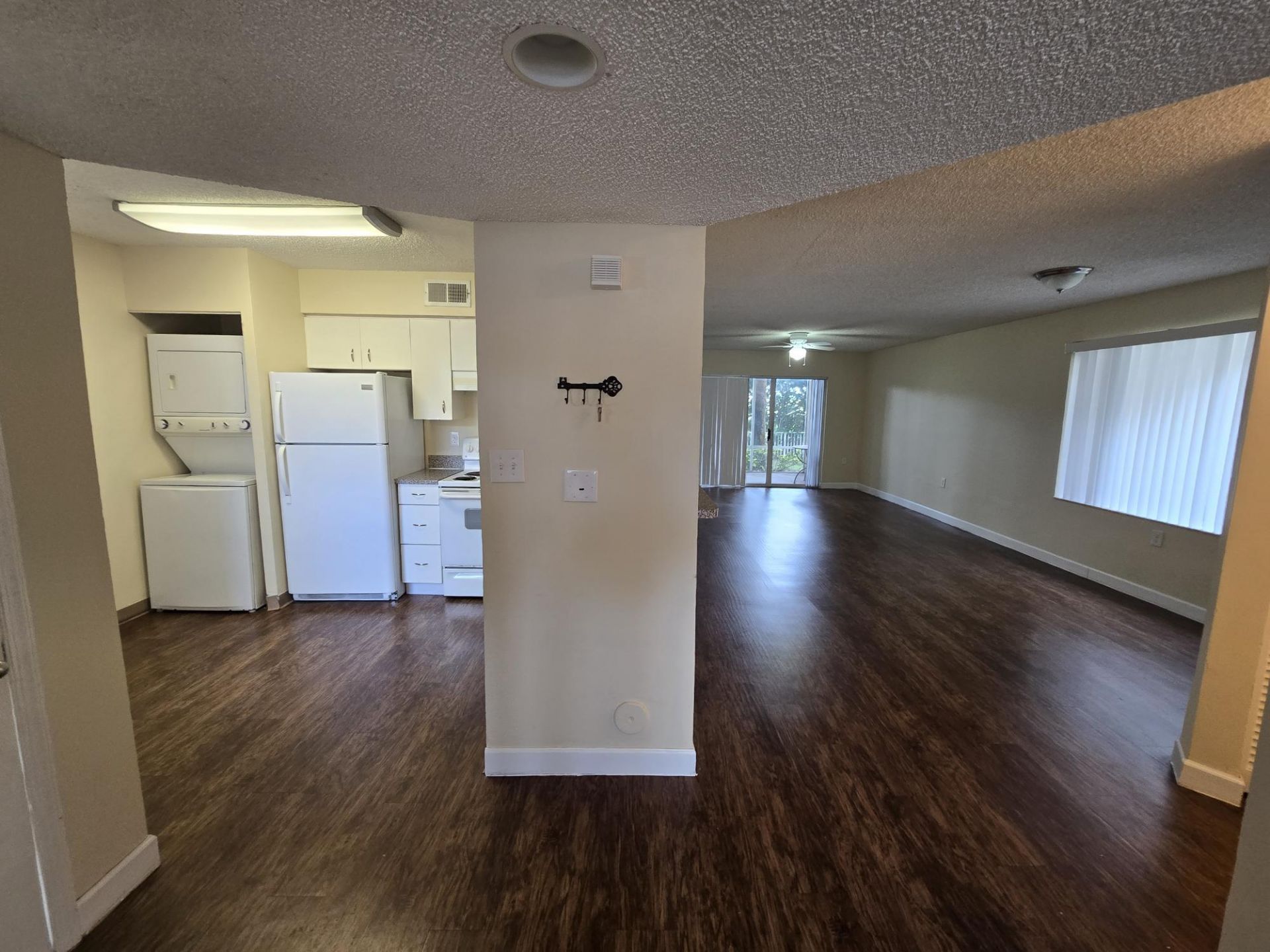 13106 Glenmoor Drive, Unit 131, West Palm Beach, FL 33409 Photo