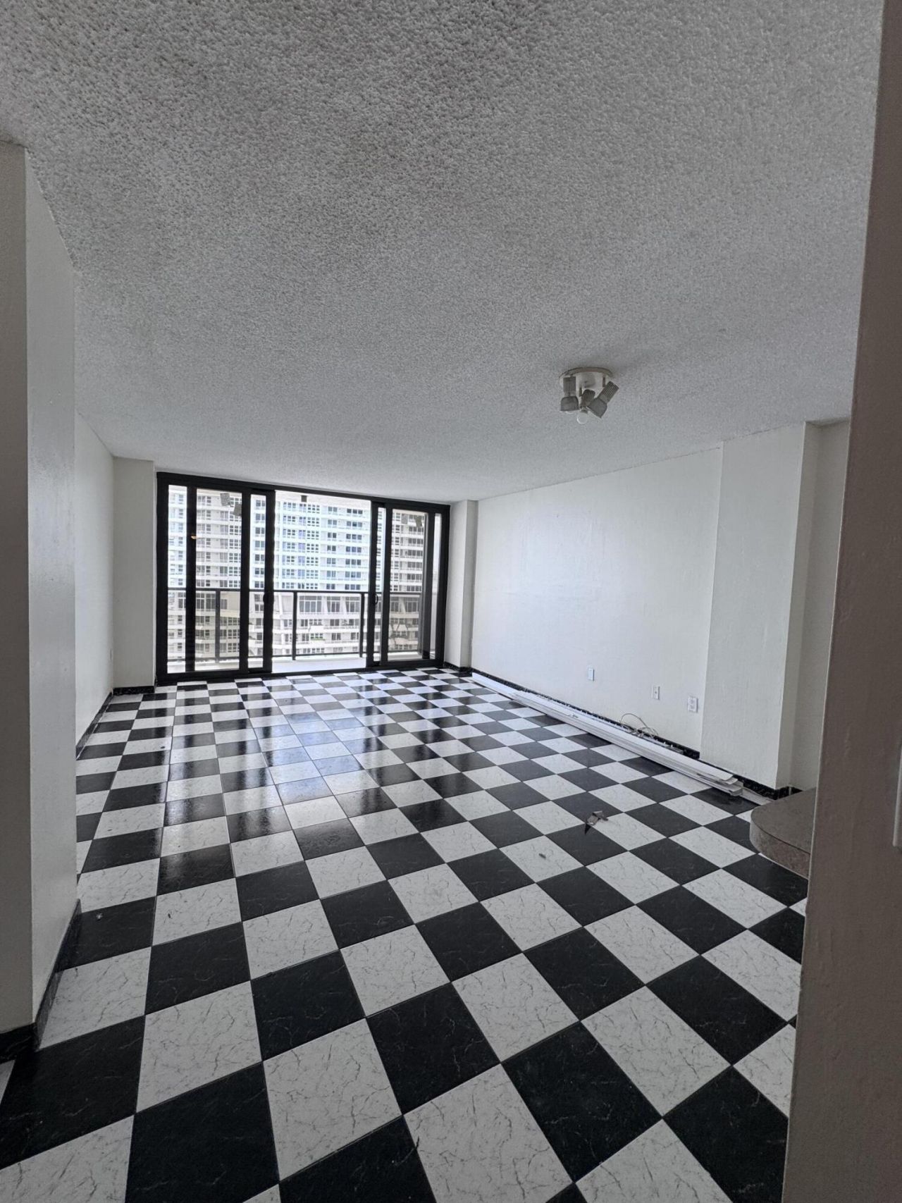 600 NE 36th Street, Unit 1112, Miami, FL 33137 Photo