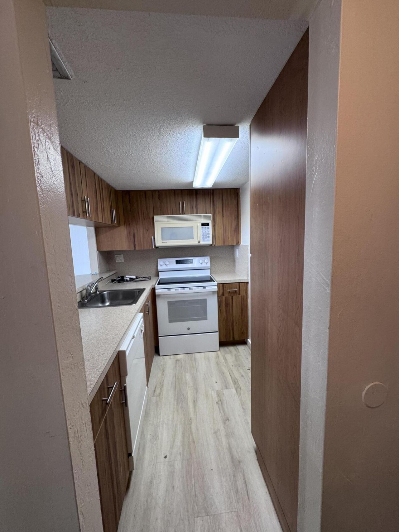 600 NE 36th Street, Unit 1112, Miami, FL 33137 Photo