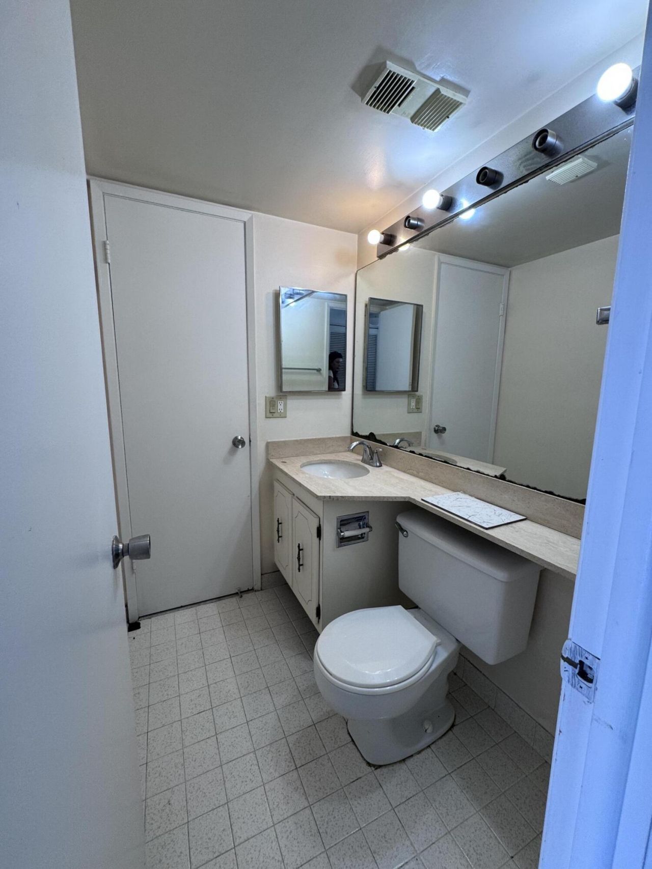 600 NE 36th Street, Unit 1112, Miami, FL 33137 Photo