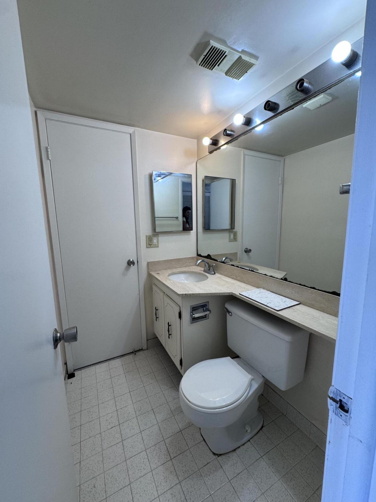 600 NE 36th Street, Unit 1112, Miami, FL 33137 Photo