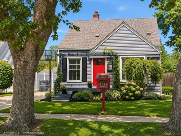 1246 West Boulevard, Berkley, Mi 48072