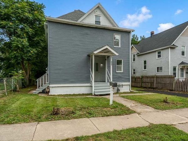 229 Forest Avenue , Rockford, IL 61101