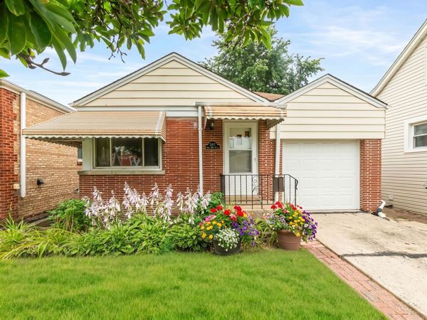 9017 W 23rd Place , North Riverside, IL 60546