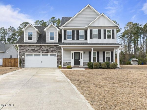 200 Mia Court, Maysville, NC 28555