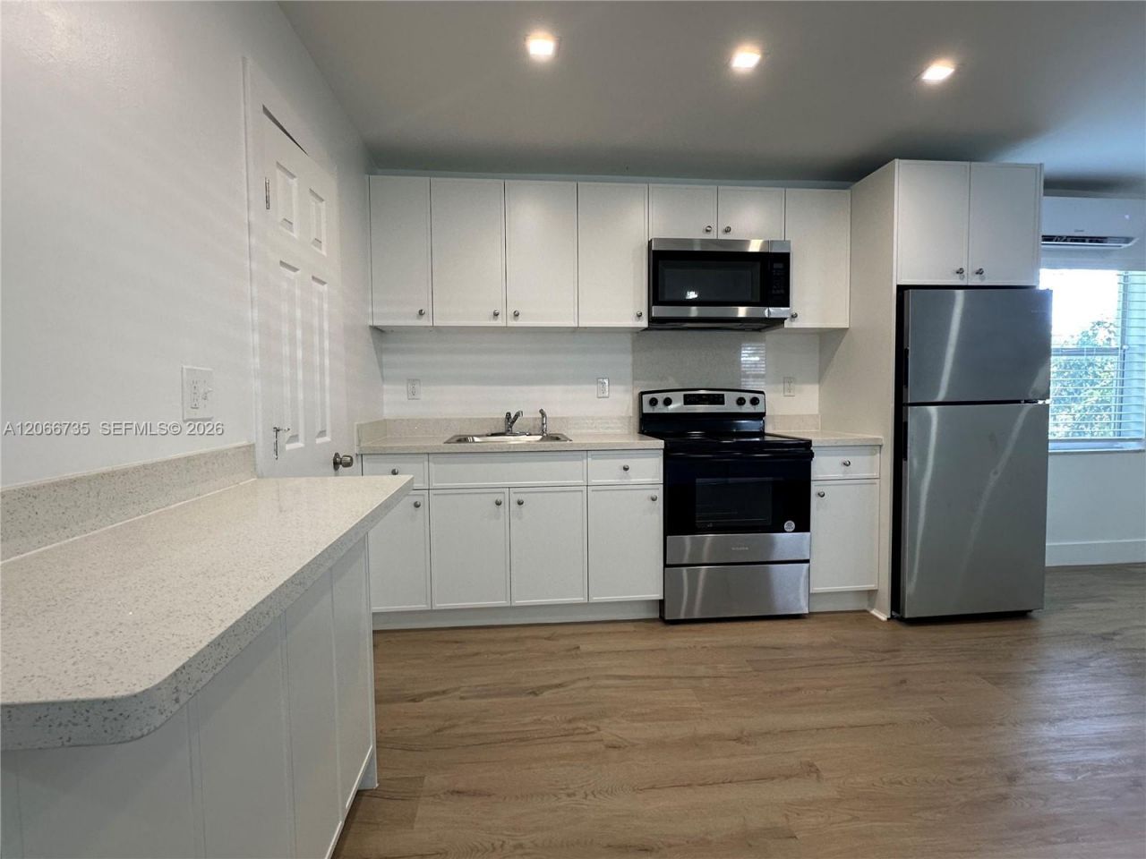 1413 N Dixie Hwy, Unit 5, Fort Lauderdale, FL 33304 Photo