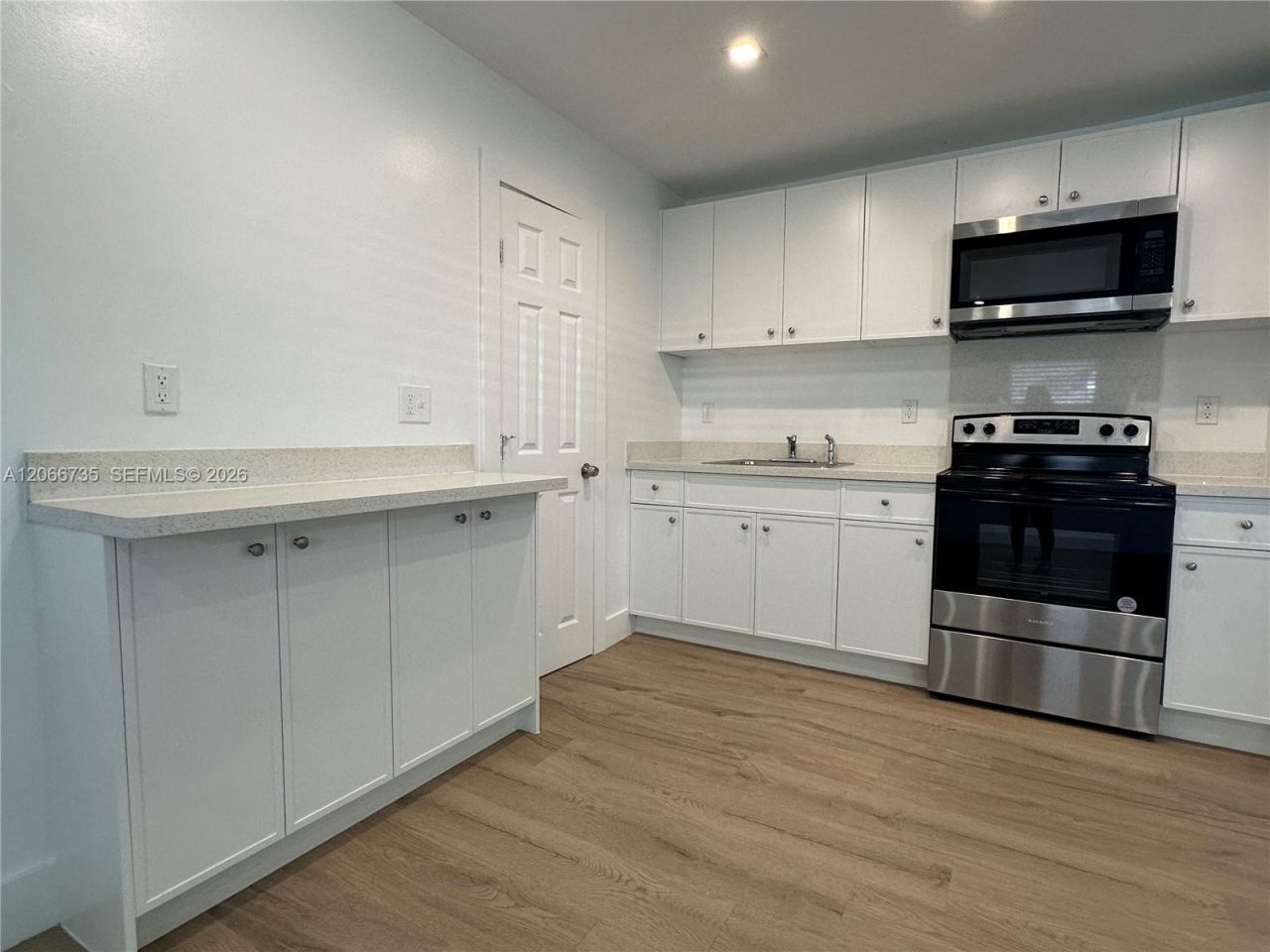 1413 N Dixie Hwy, Unit 5, Fort Lauderdale, FL 33304 Photo