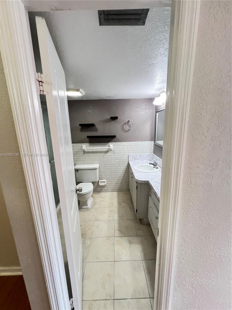 1770 NE 191st St , Unit 509-1, Miami, FL 33179 Photo