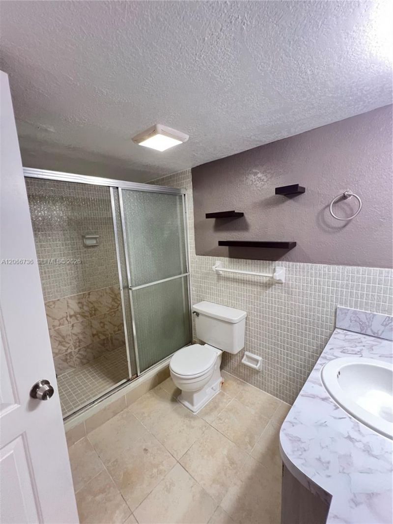 1770 NE 191st St , Unit 509-1, Miami, FL 33179 Photo