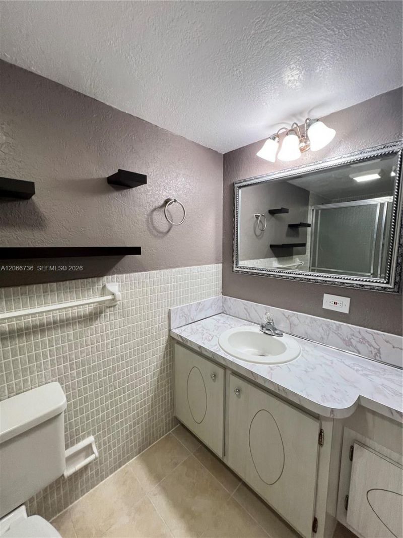 1770 NE 191st St , Unit 509-1, Miami, FL 33179 Photo