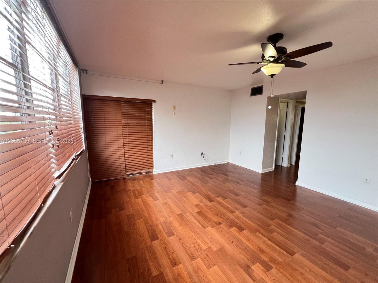 1770 NE 191st St , Unit 509-1, Miami, FL 33179 Photo