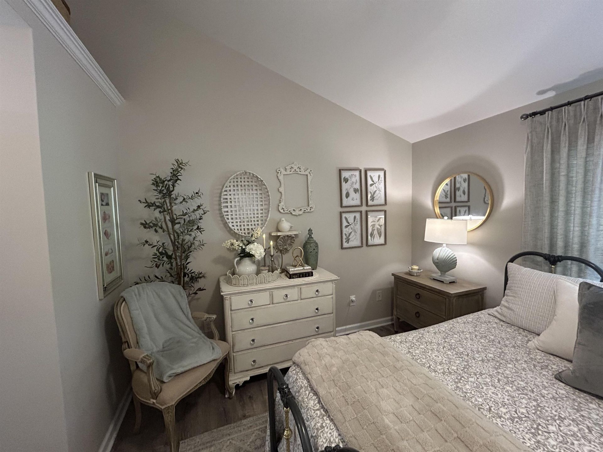 239 Melody Gardens Dr. Photo 20