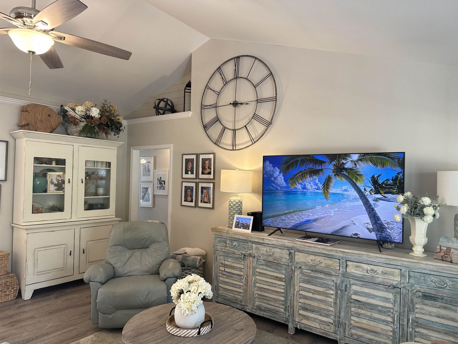 239 Melody Gardens Dr. Photo 5