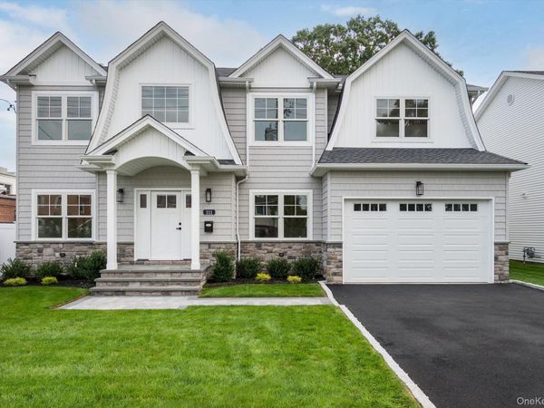 111 Jackson Avenue, Massapequa Park, NY 11762