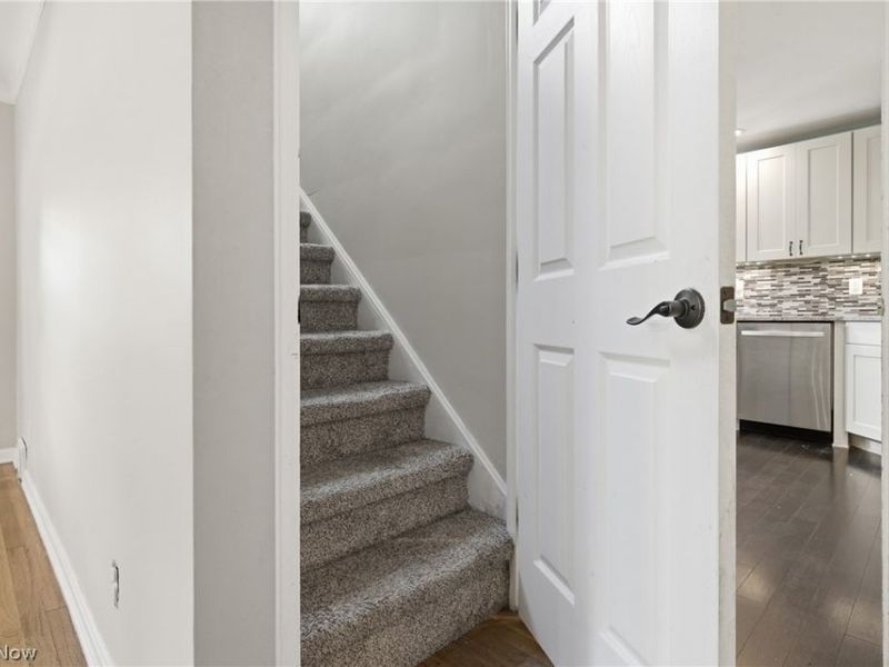 4188 W 219th Street, Fairview Park, OH 44126 Photo 25