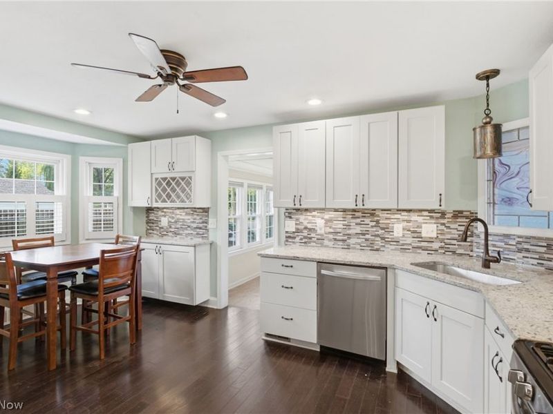 4188 W 219th Street, Fairview Park, OH 44126 Photo 8