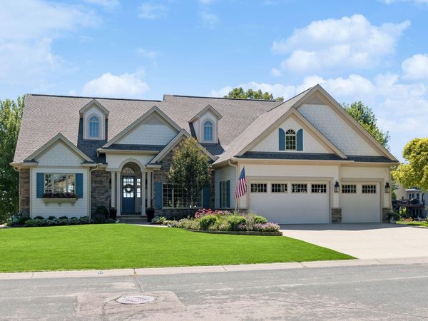 2185 Gallery Court, Victoria, MN 55386