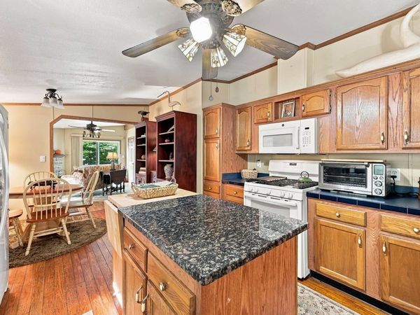 32 Hawaii Lane, Rochester, NH 03867