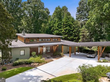 5973 Nachoochee Trail, Flowery Branch, GA 30542