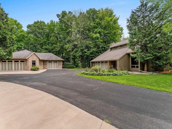 4430 COUNTRY AIRE COURT, Hobart, WI 54155