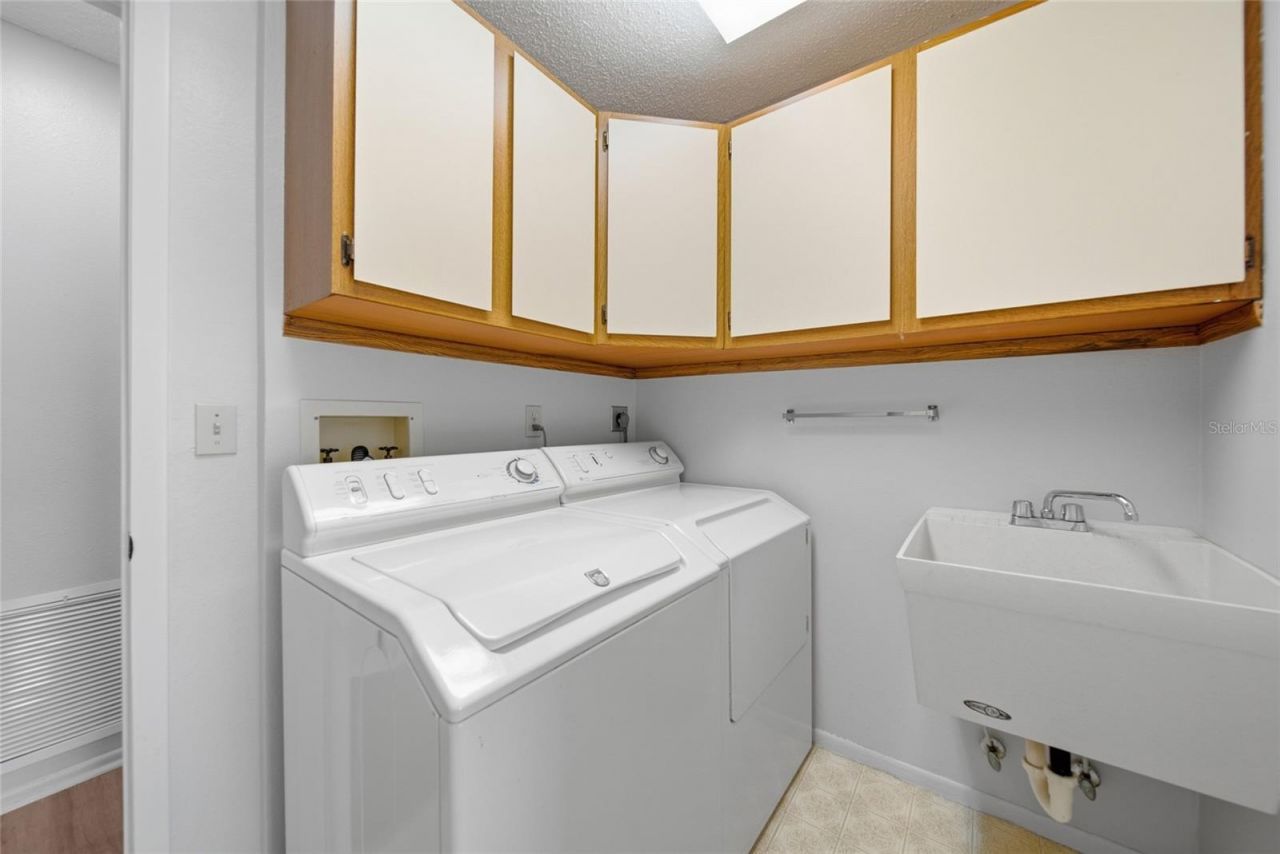 8405 Divot Way , Port Richey, FL 34668 Photo