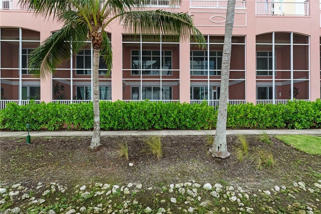 2745 1st St, Unit 106, Fort Myers, FL 33916 Photo