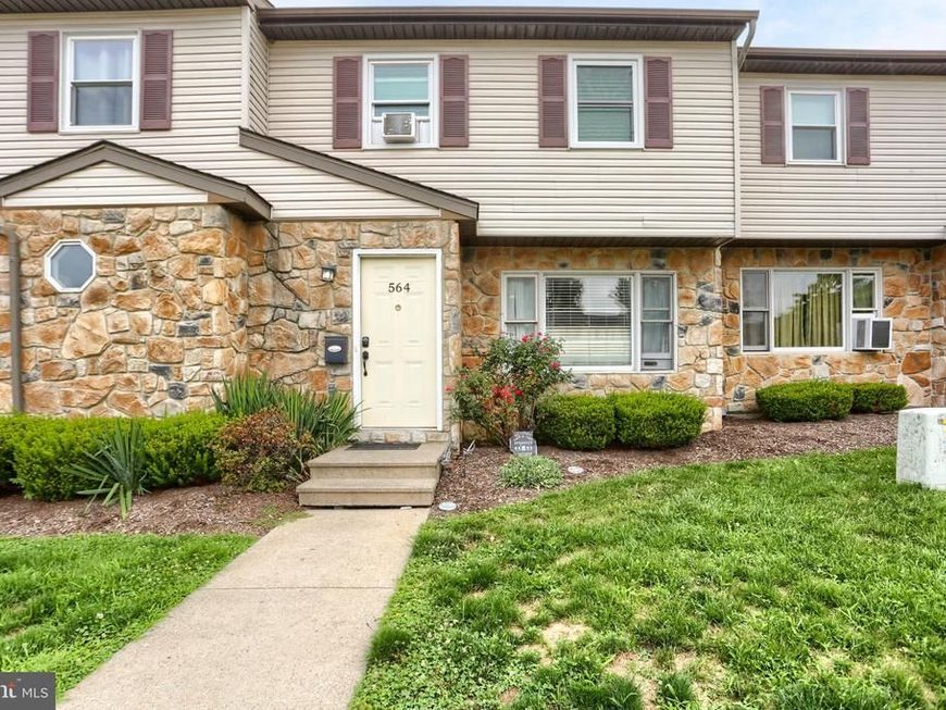 564 E Linden Street , Fleetwood, PA 19522 Main Photo