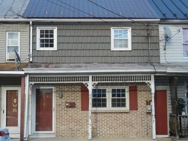312 N BALTIMORE AVENUE, MOUNT HOLLY SPRINGS, PA 17065