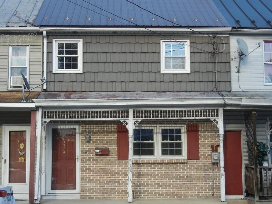 312 N Baltimore Avenue, Mount Holly Springs, PA 17065 Main Photo