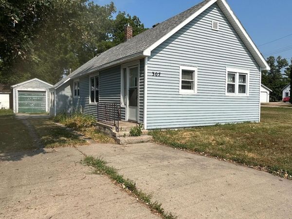 305 HWY 25, Desmet, SD 57231