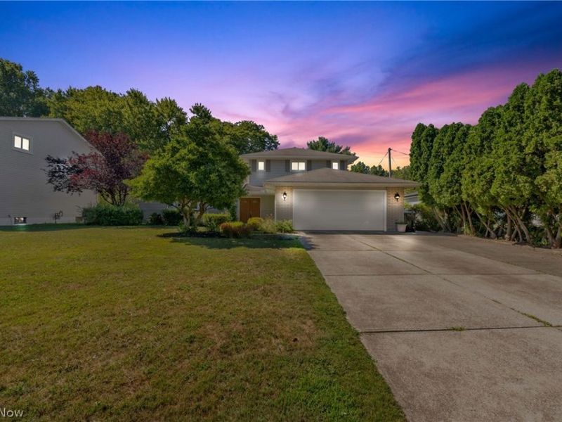 4576 Queen Ann Court, South Euclid, OH 44121 Photo 3