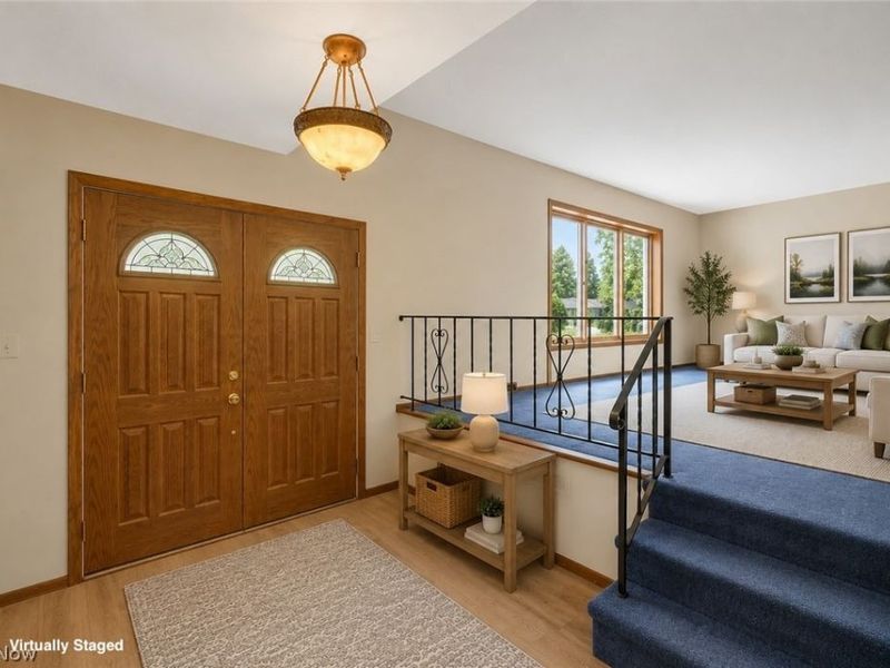 4576 Queen Ann Court, South Euclid, OH 44121 Photo 4