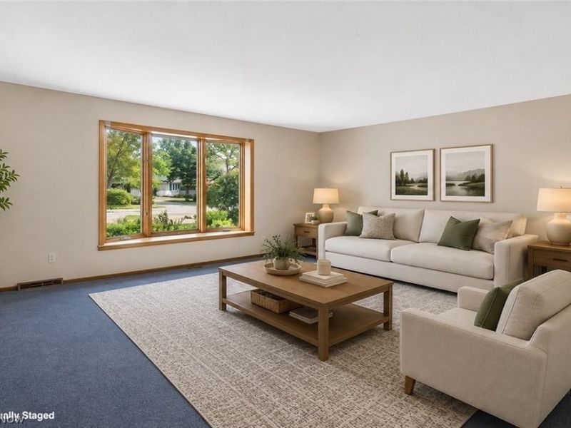 4576 Queen Ann Court, South Euclid, OH 44121 Photo 6